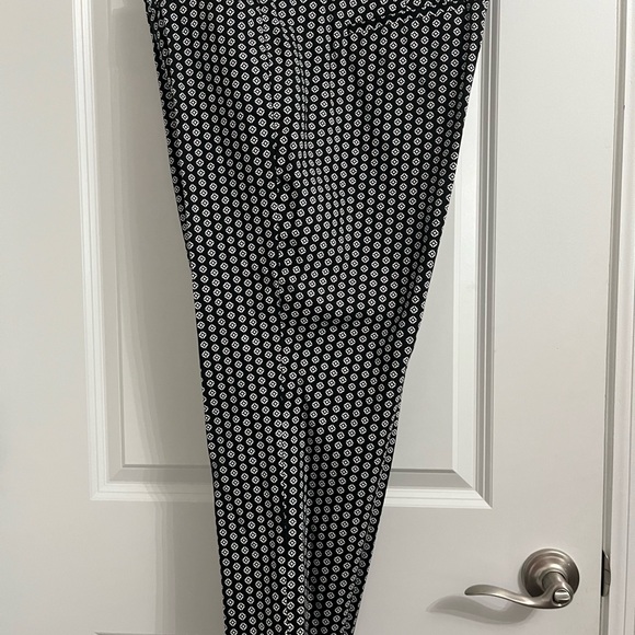 Worthington Pants - Worthington Women’s  Geometric Black and White Pants